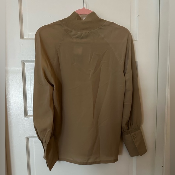 NWT Tan Club Monaco Ribbed Neck Blouse - Picture 3 of 8